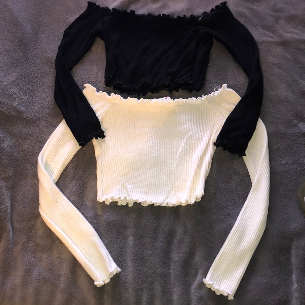 Off the shoulder long sleeve top